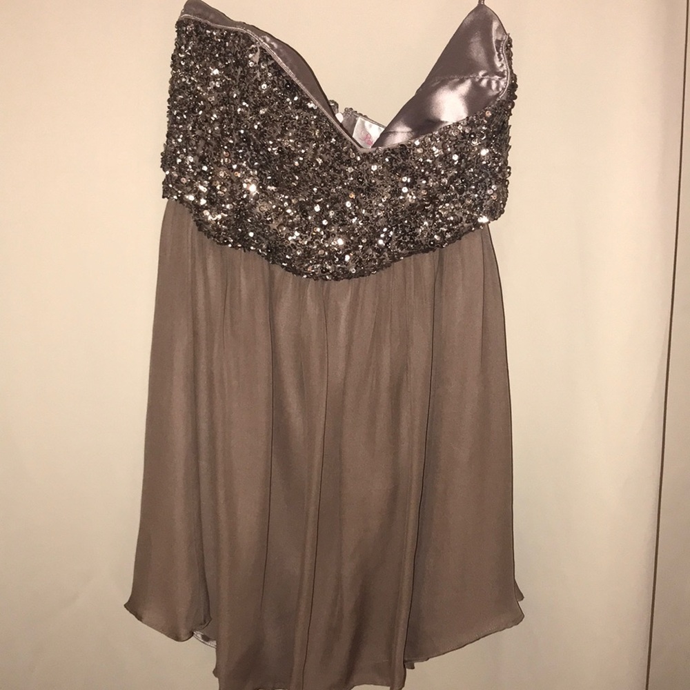 Parker Beaded Sequin Party Dress! 💃🏻